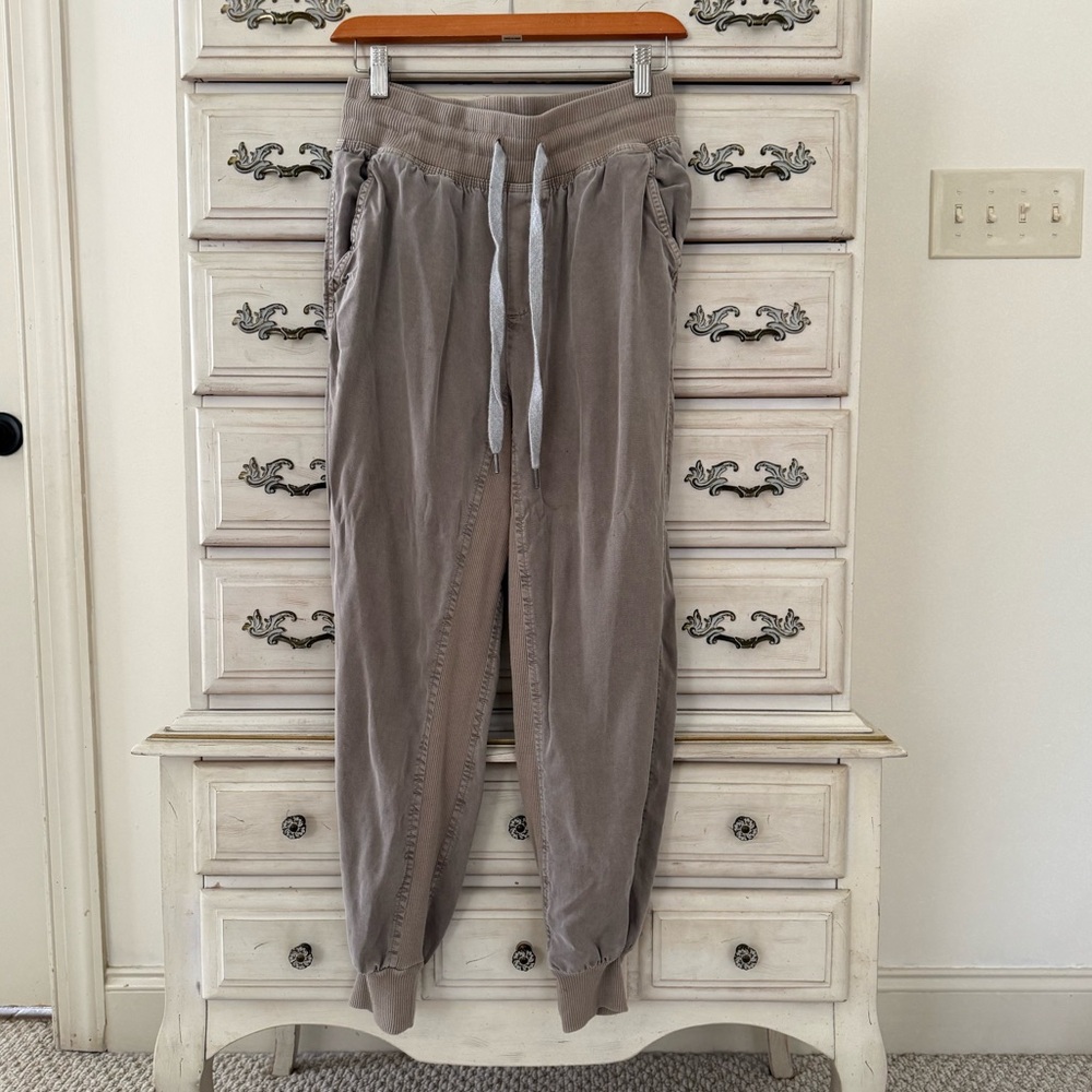 Aerie Chambray Pocketed Joggers